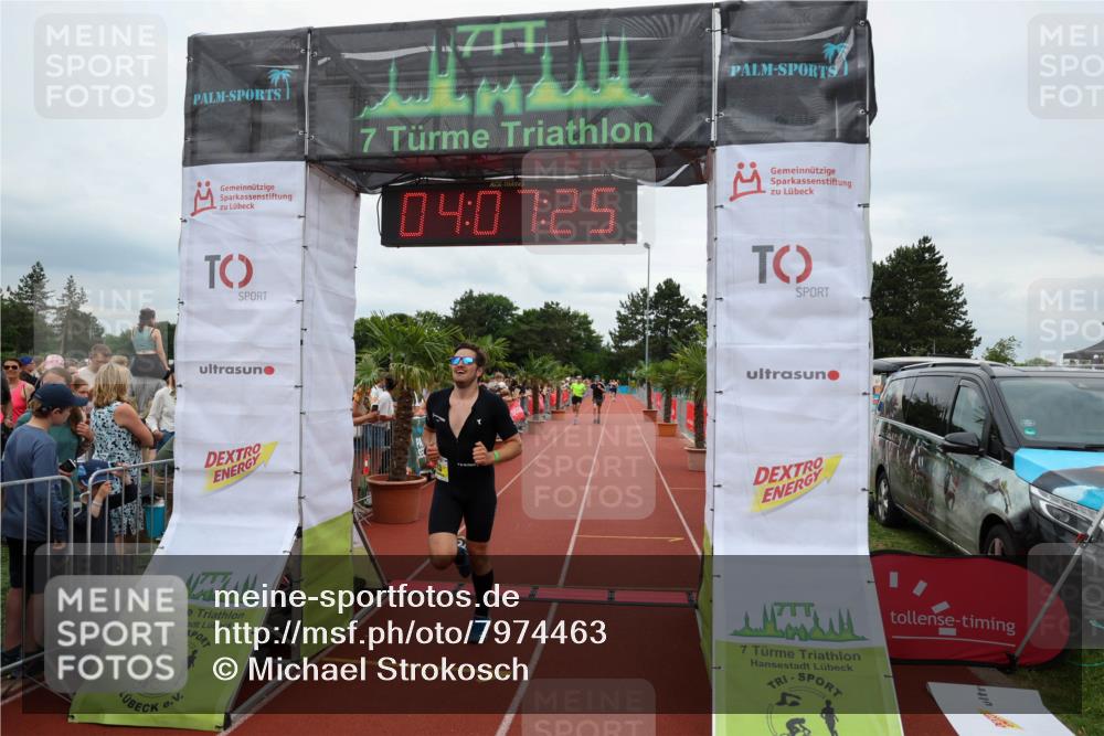 15.06.2025 - 7 Türme Triathlon Michael Strokosch http://msf.ph/oto/7974463 15.06.2025 14:07:24 Ziel 667, 1063 meine-sportfotos.de
