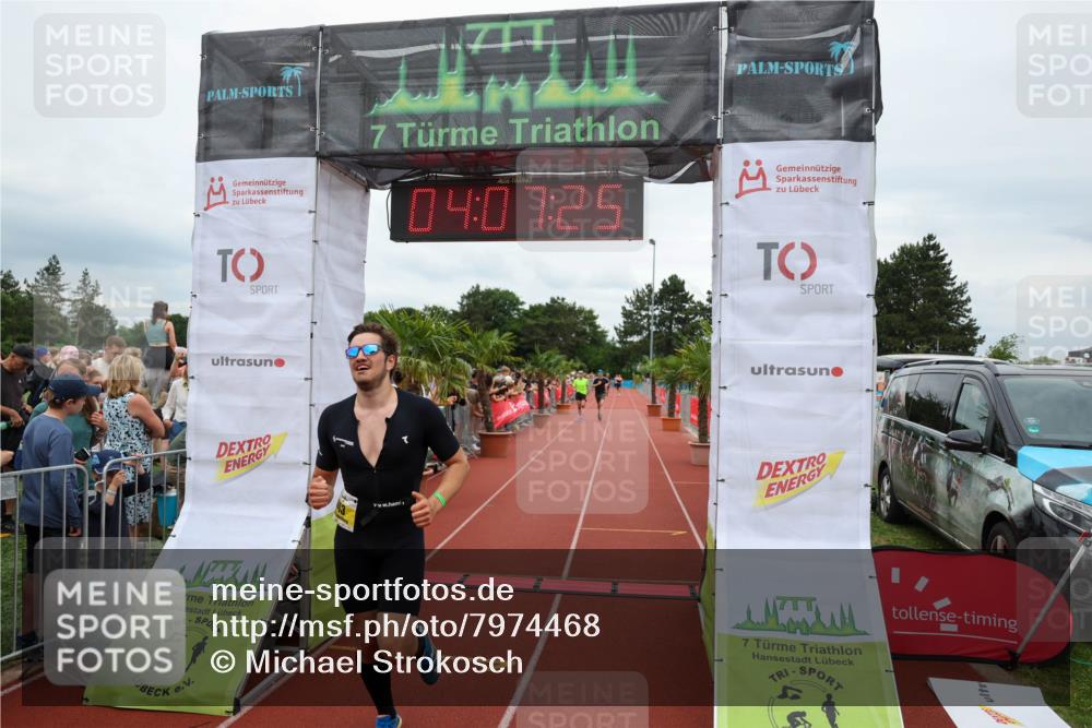 15.06.2025 - 7 Türme Triathlon Michael Strokosch http://msf.ph/oto/7974468 15.06.2025 14:07:25 Ziel 667, 1063 meine-sportfotos.de