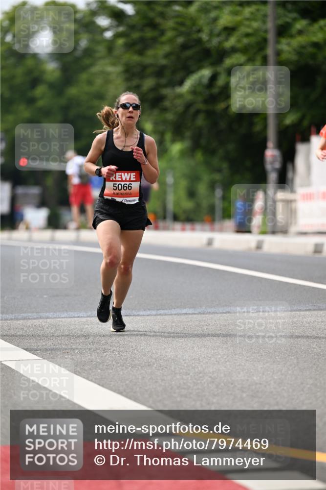 15.06.2025 - REWE Women's Run Dr. Thomas Lammeyer http://msf.ph/oto/7974469 15.06.2025 10:39:55 Laufen 5066 meine-sportfotos.de