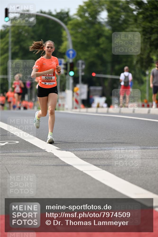 15.06.2025 - REWE Women's Run Dr. Thomas Lammeyer http://msf.ph/oto/7974509 15.06.2025 10:39:57 Laufen 5269 meine-sportfotos.de