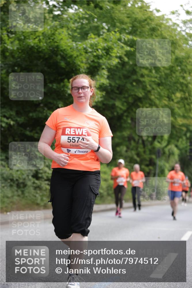 15.06.2025 - REWE Women's Run Jannik Wohlers http://msf.ph/oto/7974512 15.06.2025 10:09:15 Laufen 557, 1 meine-sportfotos.de
