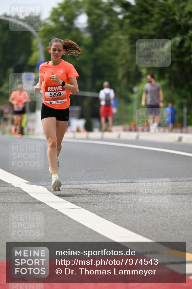 15.06.2025 - REWE Women's Run Dr. Thomas Lammeyer http://msf.ph/oto/7974543 15.06.2025 10:39:58 Laufen 5269 meine-sportfotos.de