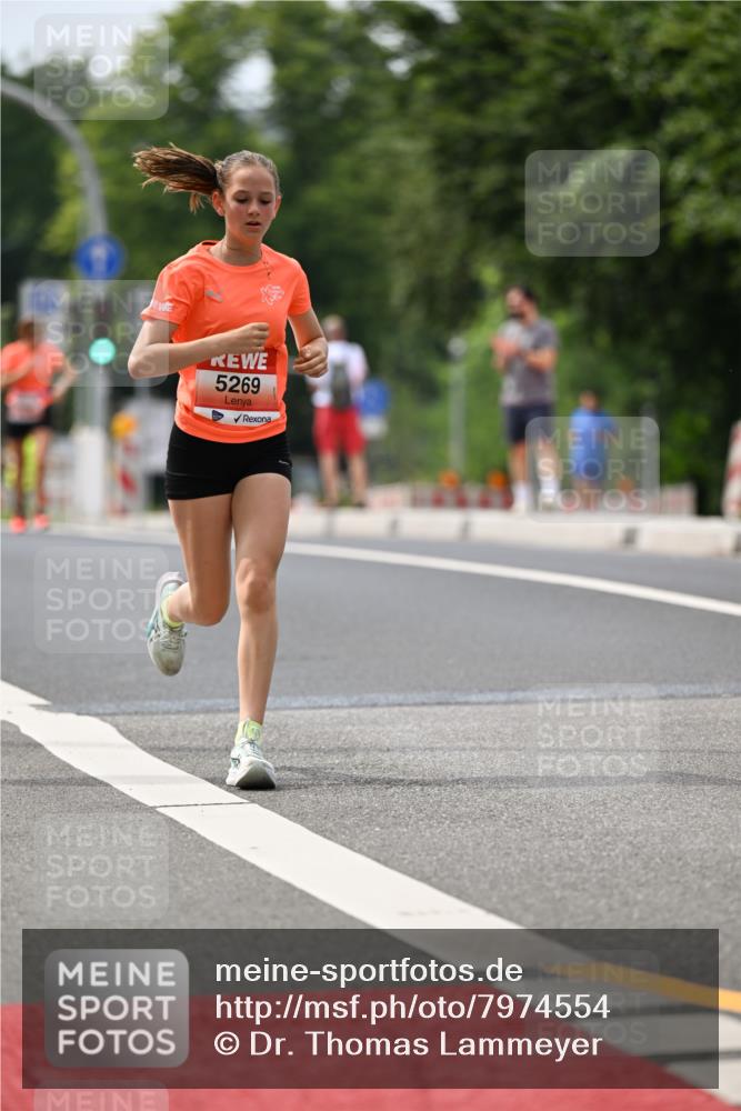 15.06.2025 - REWE Women's Run Dr. Thomas Lammeyer http://msf.ph/oto/7974554 15.06.2025 10:39:59 Laufen 5269 meine-sportfotos.de