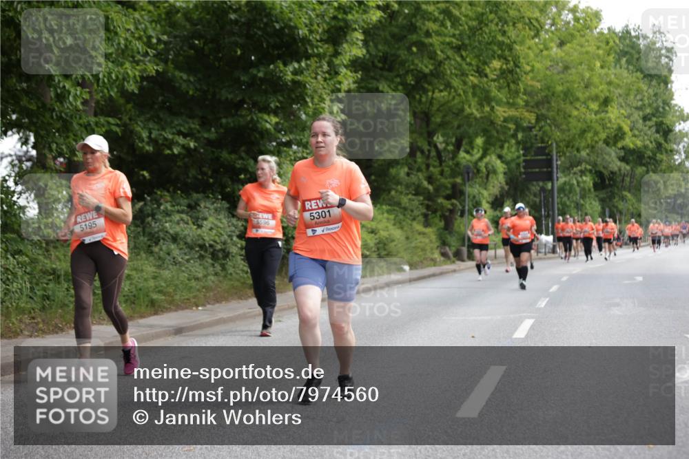 15.06.2025 - REWE Women's Run Jannik Wohlers http://msf.ph/oto/7974560 15.06.2025 10:09:21 Laufen 5195, 5596, 5301 meine-sportfotos.de