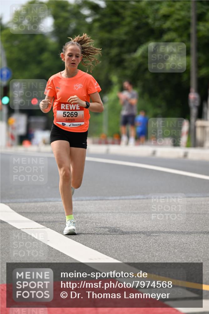15.06.2025 - REWE Women's Run Dr. Thomas Lammeyer http://msf.ph/oto/7974568 15.06.2025 10:39:59 Laufen 5269 meine-sportfotos.de