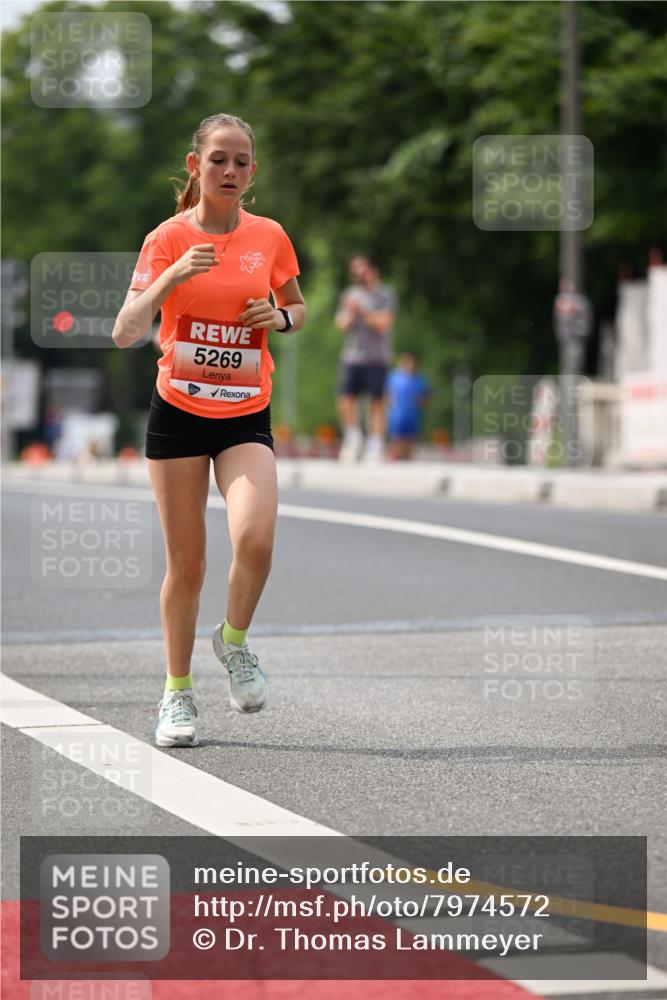 15.06.2025 - REWE Women's Run Dr. Thomas Lammeyer http://msf.ph/oto/7974572 15.06.2025 10:39:59 Laufen 5269 meine-sportfotos.de