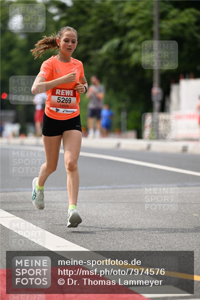 15.06.2025 - REWE Women's Run Dr. Thomas Lammeyer http://msf.ph/oto/7974576 15.06.2025 10:39:59 Laufen 5269 meine-sportfotos.de
