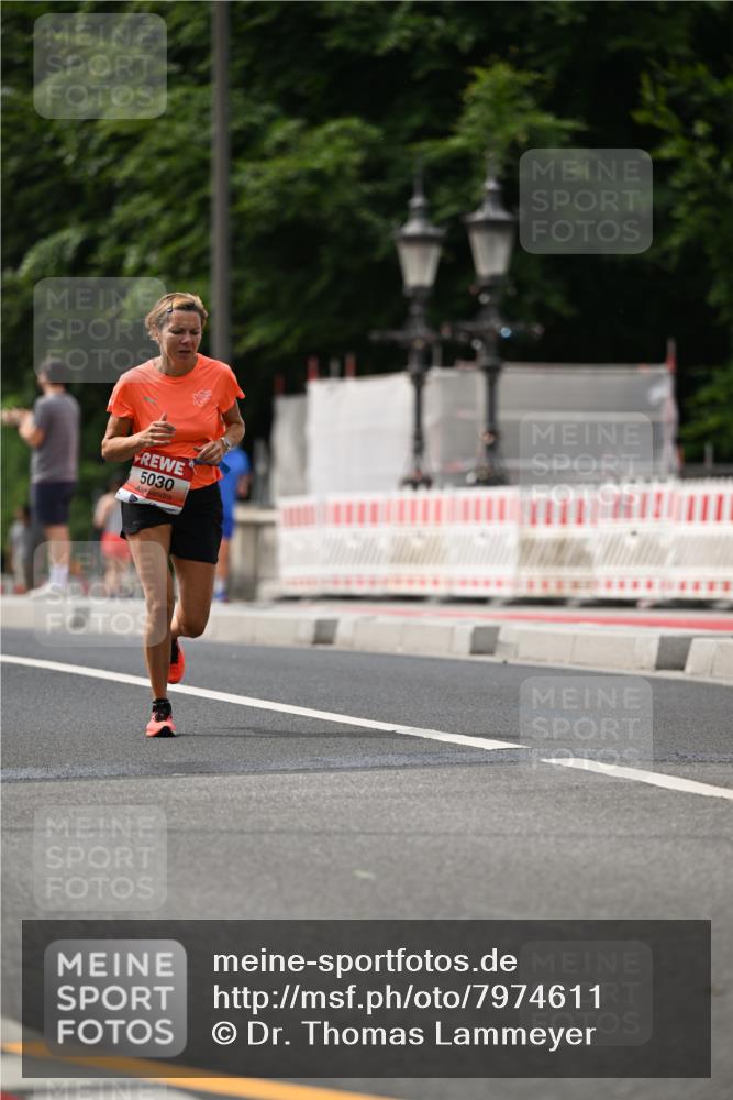 15.06.2025 - REWE Women's Run Dr. Thomas Lammeyer http://msf.ph/oto/7974611 15.06.2025 10:40:05 Laufen 5030 meine-sportfotos.de