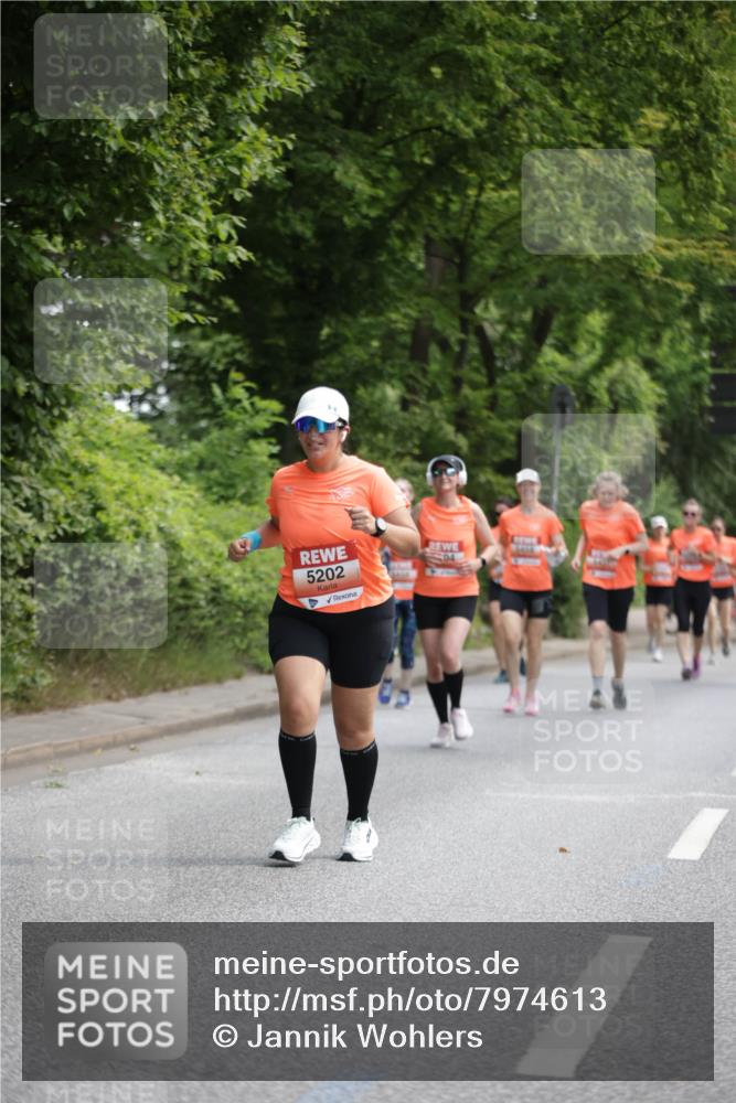 15.06.2025 - REWE Women's Run Jannik Wohlers http://msf.ph/oto/7974613 15.06.2025 10:09:27 Laufen 5202 meine-sportfotos.de