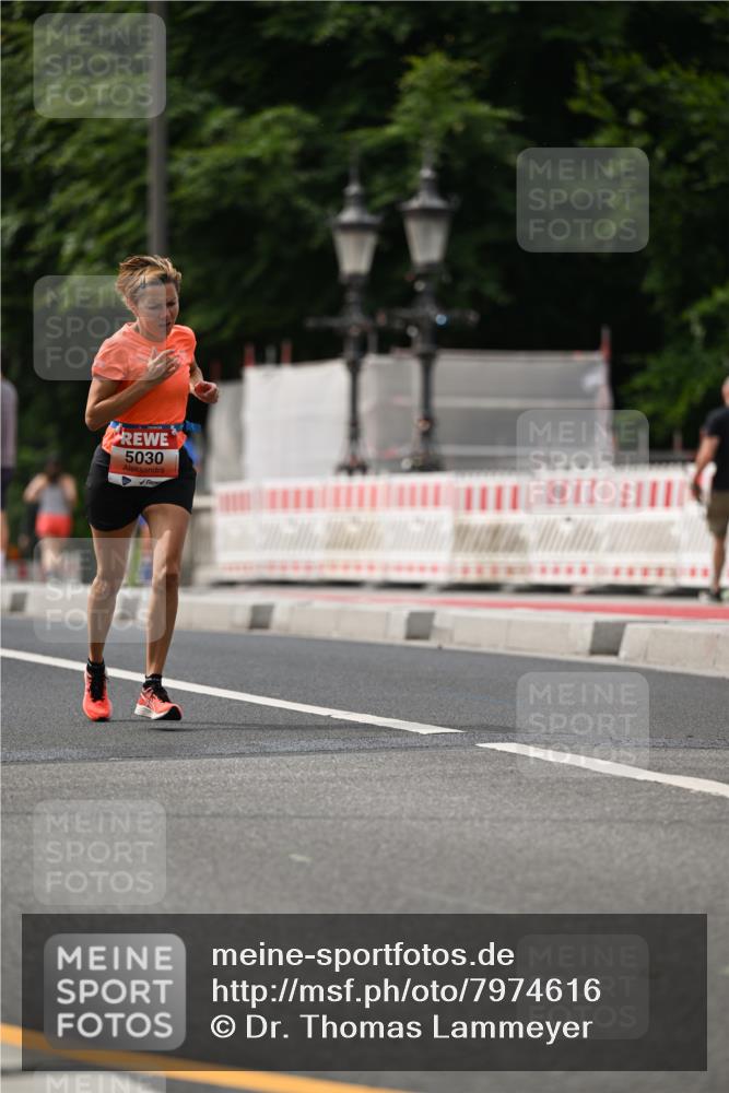 15.06.2025 - REWE Women's Run Dr. Thomas Lammeyer http://msf.ph/oto/7974616 15.06.2025 10:40:06 Laufen 5030 meine-sportfotos.de