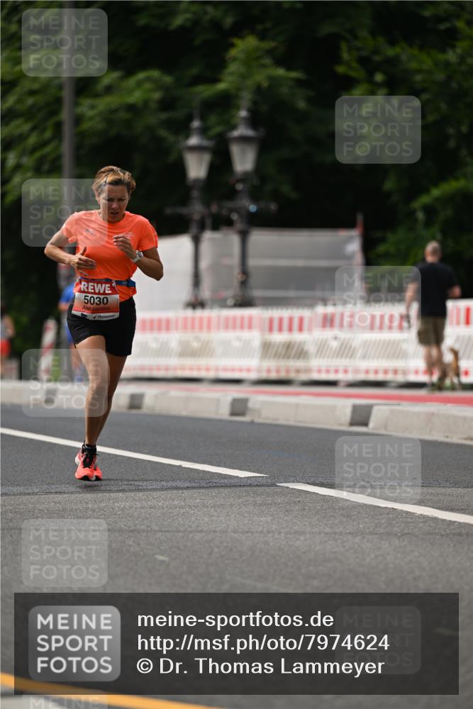 15.06.2025 - REWE Women's Run Dr. Thomas Lammeyer http://msf.ph/oto/7974624 15.06.2025 10:40:06 Laufen 5030 meine-sportfotos.de