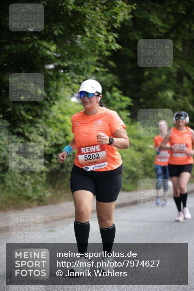 15.06.2025 - REWE Women's Run Jannik Wohlers http://msf.ph/oto/7974627 15.06.2025 10:09:28 Laufen 5202 meine-sportfotos.de