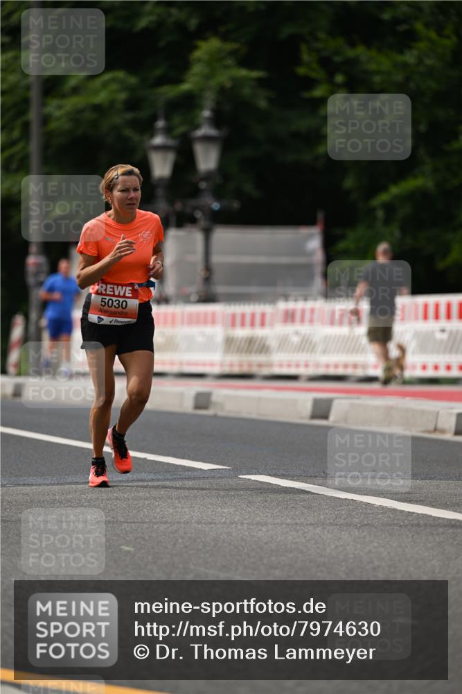 15.06.2025 - REWE Women's Run Dr. Thomas Lammeyer http://msf.ph/oto/7974630 15.06.2025 10:40:06 Laufen 5030 meine-sportfotos.de