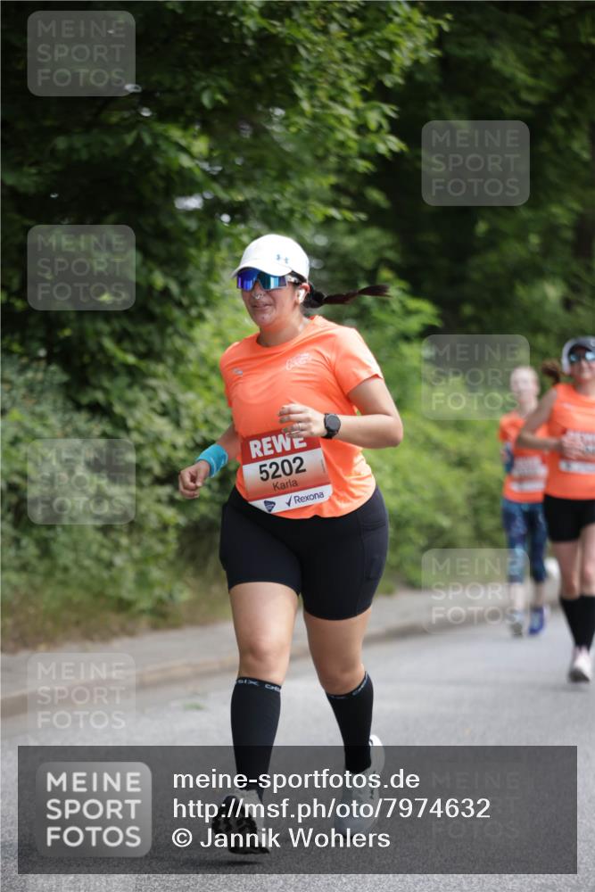 15.06.2025 - REWE Women's Run Jannik Wohlers http://msf.ph/oto/7974632 15.06.2025 10:09:28 Laufen 5202 meine-sportfotos.de