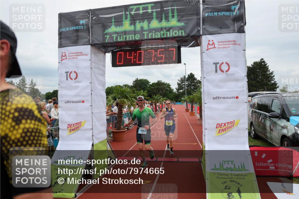 15.06.2025 - 7 Türme Triathlon Michael Strokosch http://msf.ph/oto/7974665 15.06.2025 14:07:57 Ziel 490, 565, 624, 853, 933 meine-sportfotos.de