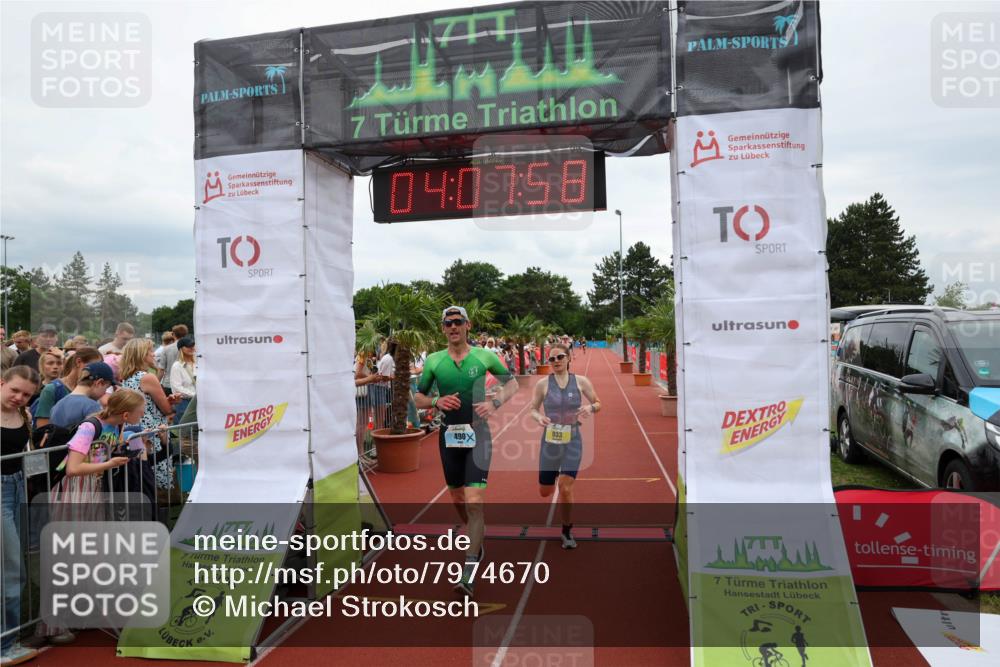 15.06.2025 - 7 Türme Triathlon Michael Strokosch http://msf.ph/oto/7974670 15.06.2025 14:07:57 Ziel 490, 565, 624, 853, 933 meine-sportfotos.de