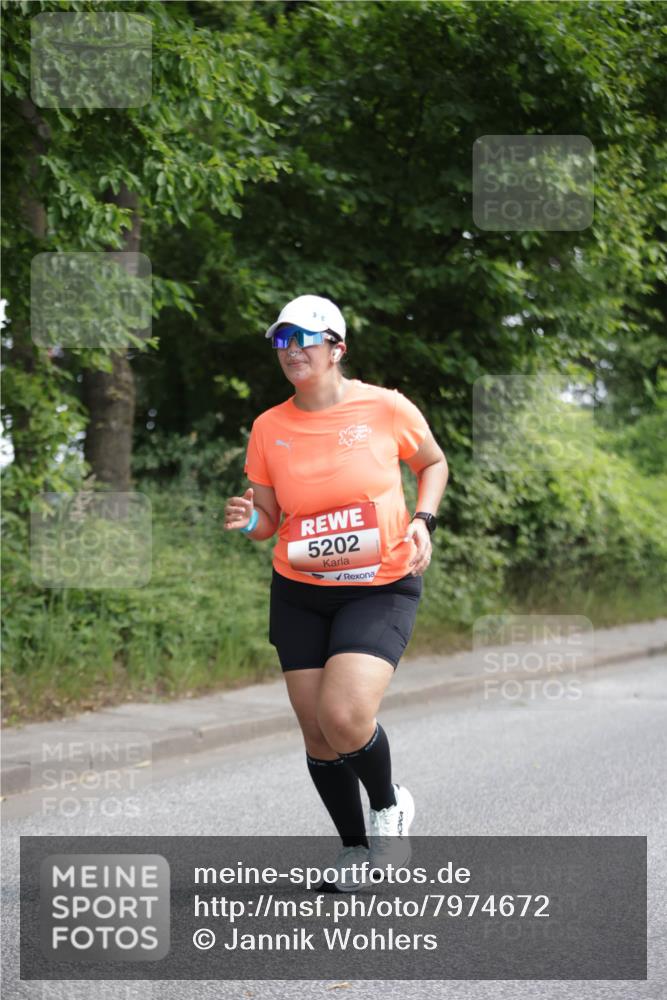 15.06.2025 - REWE Women's Run Jannik Wohlers http://msf.ph/oto/7974672 15.06.2025 10:09:29 Laufen 5202 meine-sportfotos.de