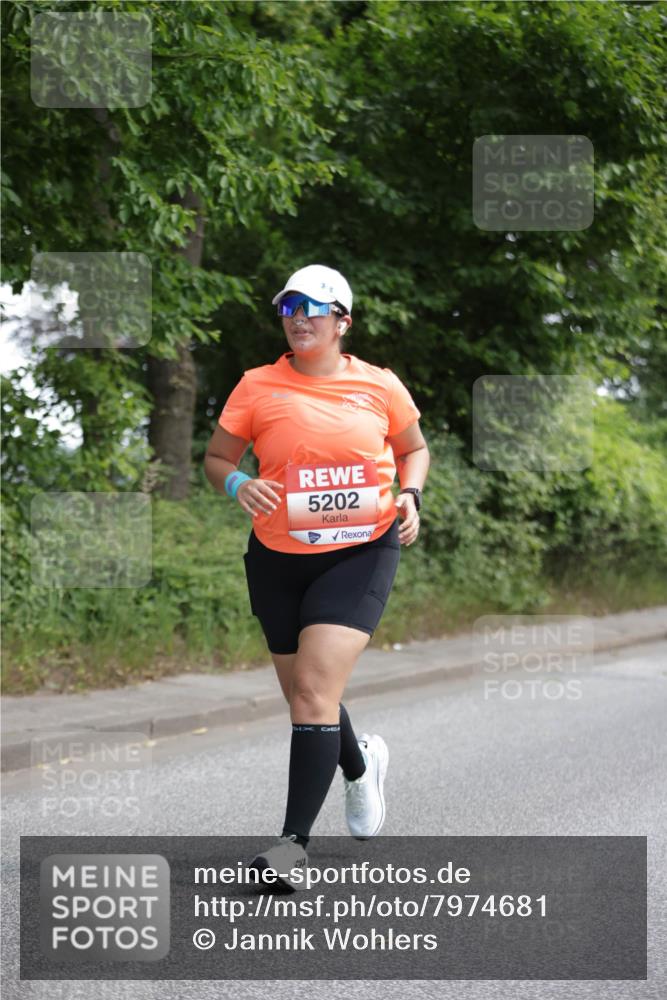 15.06.2025 - REWE Women's Run Jannik Wohlers http://msf.ph/oto/7974681 15.06.2025 10:09:29 Laufen 5202 meine-sportfotos.de