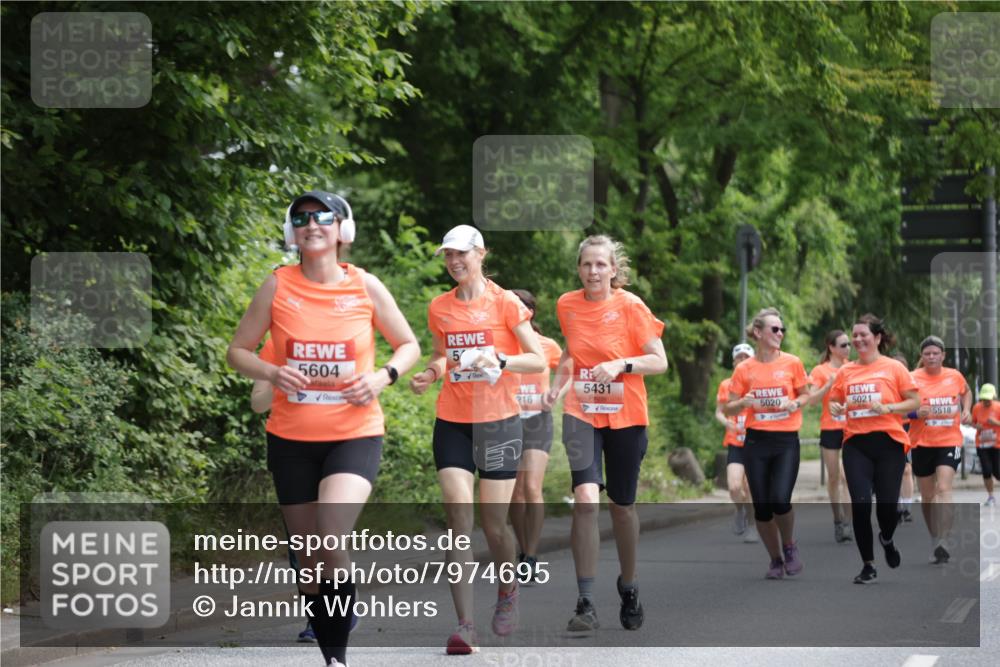 15.06.2025 - REWE Women's Run Jannik Wohlers http://msf.ph/oto/7974695 15.06.2025 10:09:32 Laufen 5604, 5, 216, 5431, 5020, 5021, 5518 meine-sportfotos.de