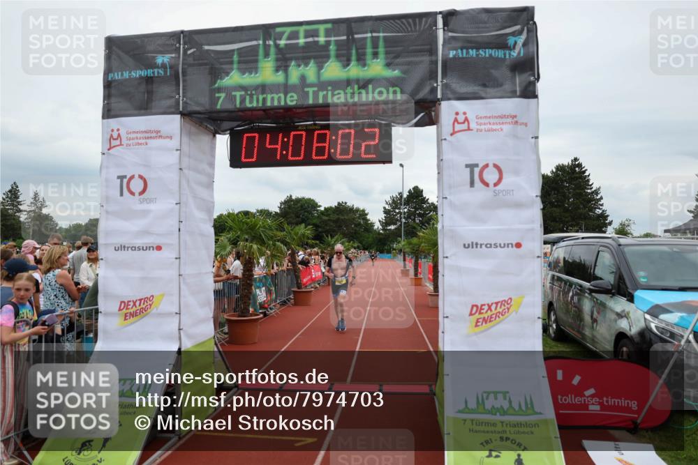 15.06.2025 - 7 Türme Triathlon Michael Strokosch http://msf.ph/oto/7974703 15.06.2025 14:08:02 Ziel 490, 565, 933, 1134 meine-sportfotos.de