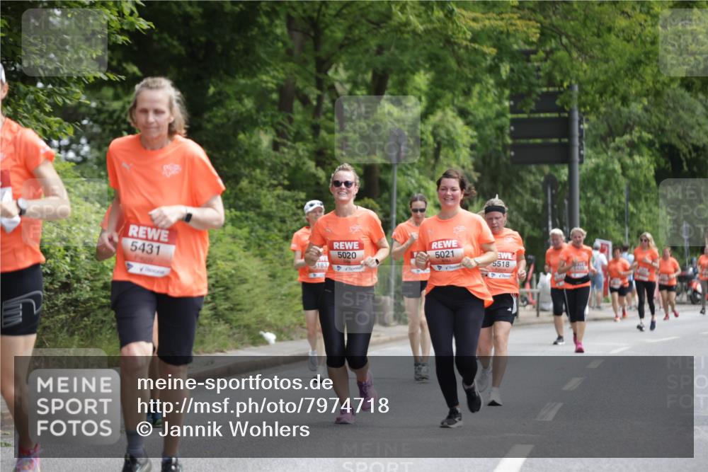 15.06.2025 - REWE Women's Run Jannik Wohlers http://msf.ph/oto/7974718 15.06.2025 10:09:34 Laufen 5431, 183, 5020, 5021, 5518, 6420 meine-sportfotos.de