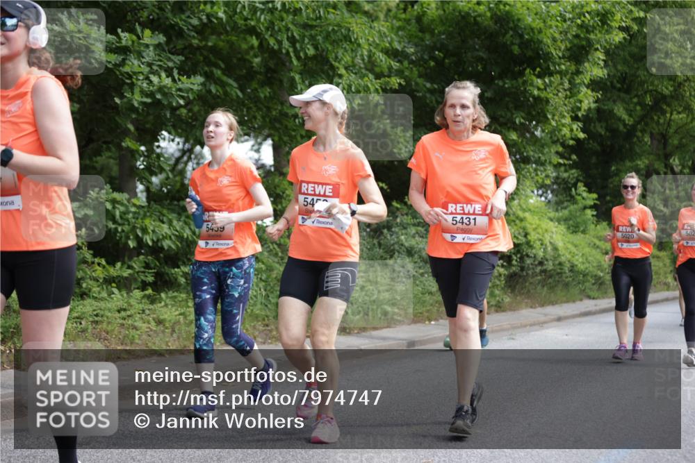 15.06.2025 - REWE Women's Run Jannik Wohlers http://msf.ph/oto/7974747 15.06.2025 10:09:36 Laufen 5439, 54, 5431, 5020, 502, 4 meine-sportfotos.de