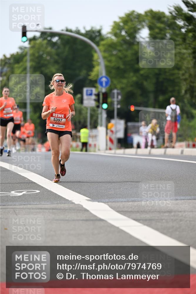 15.06.2025 - REWE Women's Run Dr. Thomas Lammeyer http://msf.ph/oto/7974769 15.06.2025 10:40:14 Laufen 5397 meine-sportfotos.de