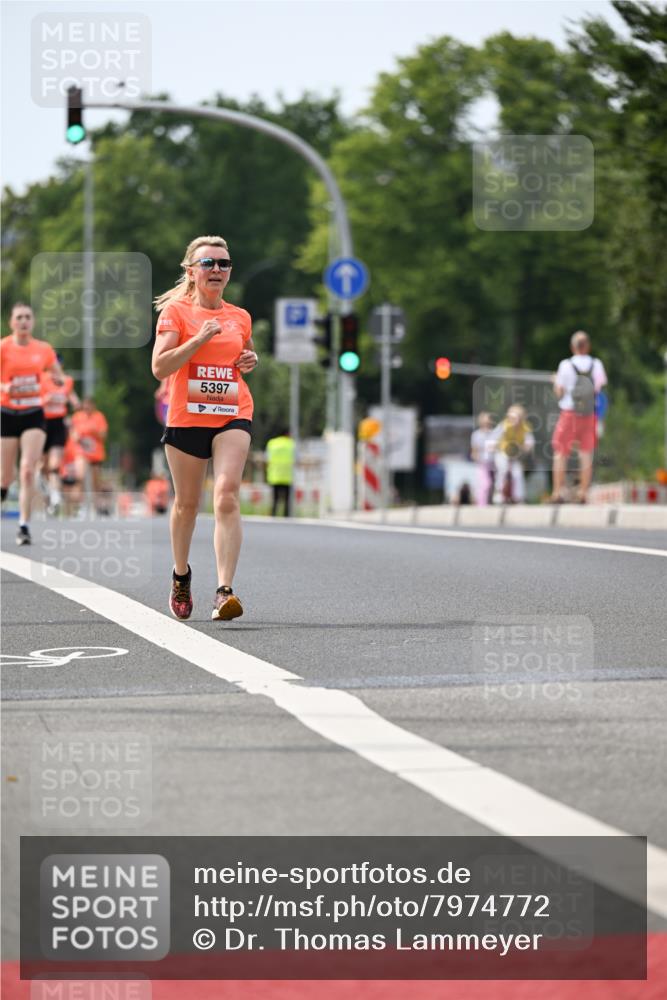 15.06.2025 - REWE Women's Run Dr. Thomas Lammeyer http://msf.ph/oto/7974772 15.06.2025 10:40:14 Laufen 5397 meine-sportfotos.de