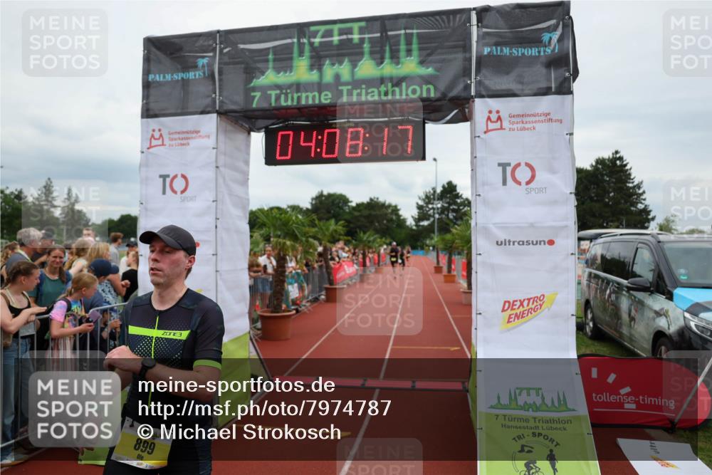 15.06.2025 - 7 Türme Triathlon Michael Strokosch http://msf.ph/oto/7974787 15.06.2025 14:08:17 Ziel 899, 1127 meine-sportfotos.de