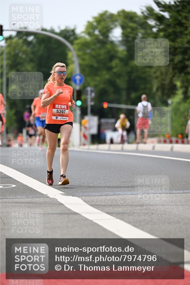 15.06.2025 - REWE Women's Run Dr. Thomas Lammeyer http://msf.ph/oto/7974796 15.06.2025 10:40:15 Laufen 5397 meine-sportfotos.de