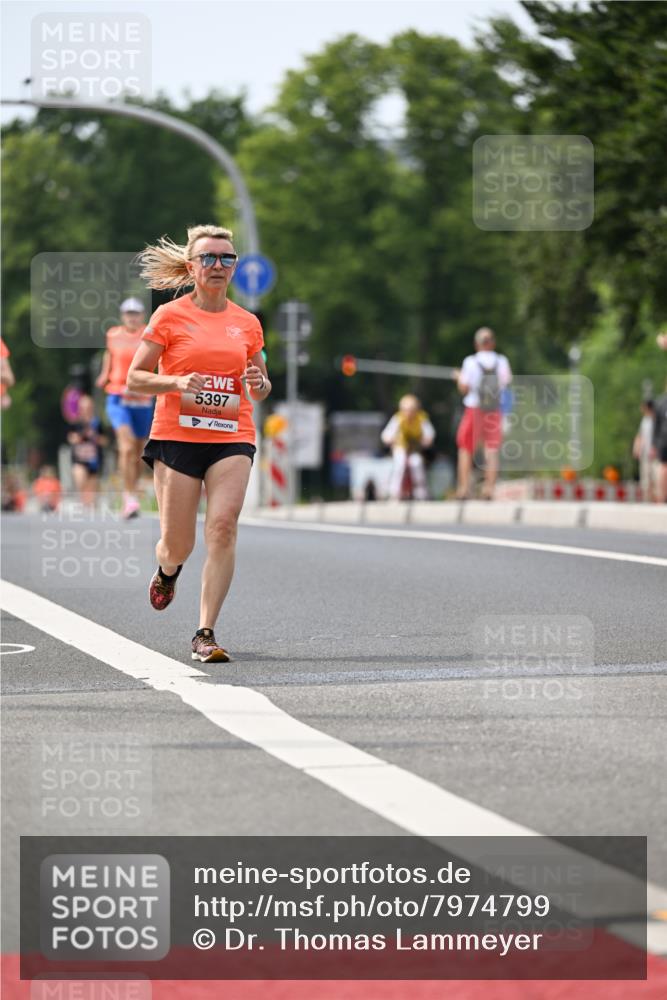 15.06.2025 - REWE Women's Run Dr. Thomas Lammeyer http://msf.ph/oto/7974799 15.06.2025 10:40:15 Laufen 5397 meine-sportfotos.de