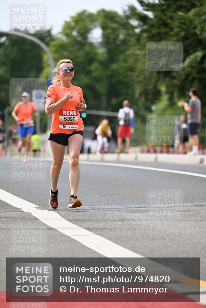 15.06.2025 - REWE Women's Run Dr. Thomas Lammeyer http://msf.ph/oto/7974820 15.06.2025 10:40:15 Laufen 5397 meine-sportfotos.de