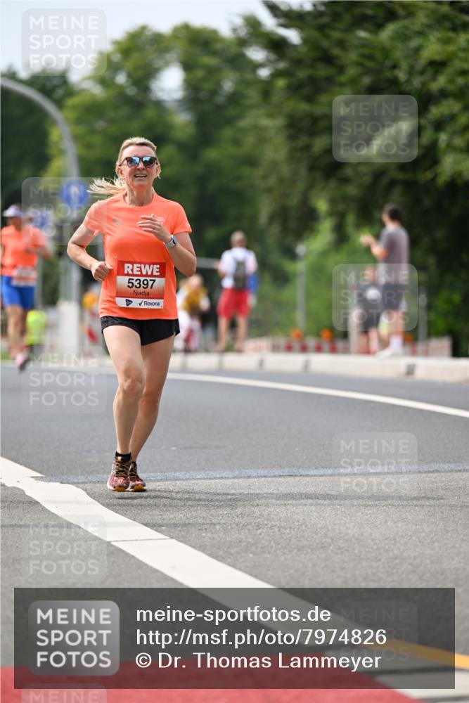 15.06.2025 - REWE Women's Run Dr. Thomas Lammeyer http://msf.ph/oto/7974826 15.06.2025 10:40:16 Laufen 5397 meine-sportfotos.de