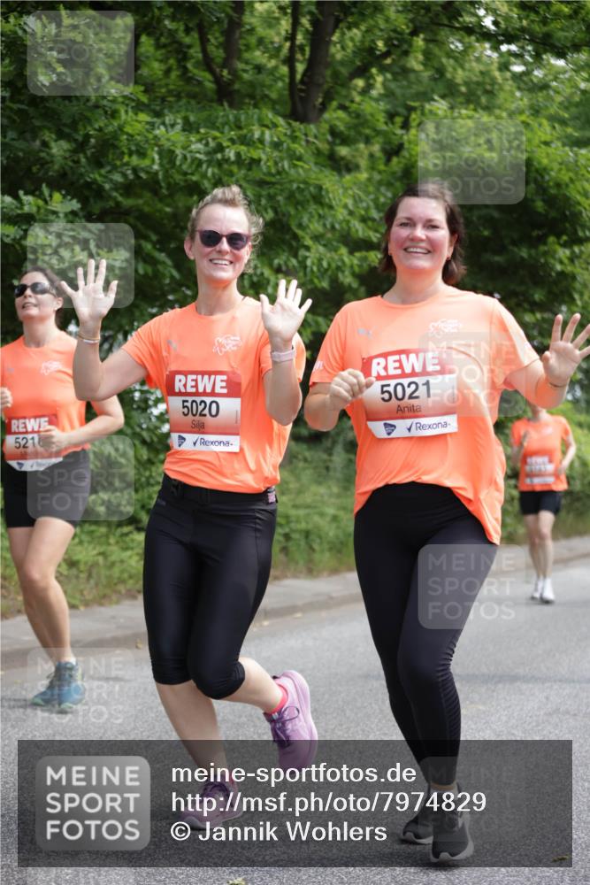15.06.2025 - REWE Women's Run Jannik Wohlers http://msf.ph/oto/7974829 15.06.2025 10:09:39 Laufen 5216, 5021, 5020 meine-sportfotos.de