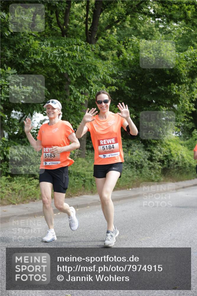15.06.2025 - REWE Women's Run Jannik Wohlers http://msf.ph/oto/7974915 15.06.2025 10:09:42 Laufen 5183, 5184 meine-sportfotos.de
