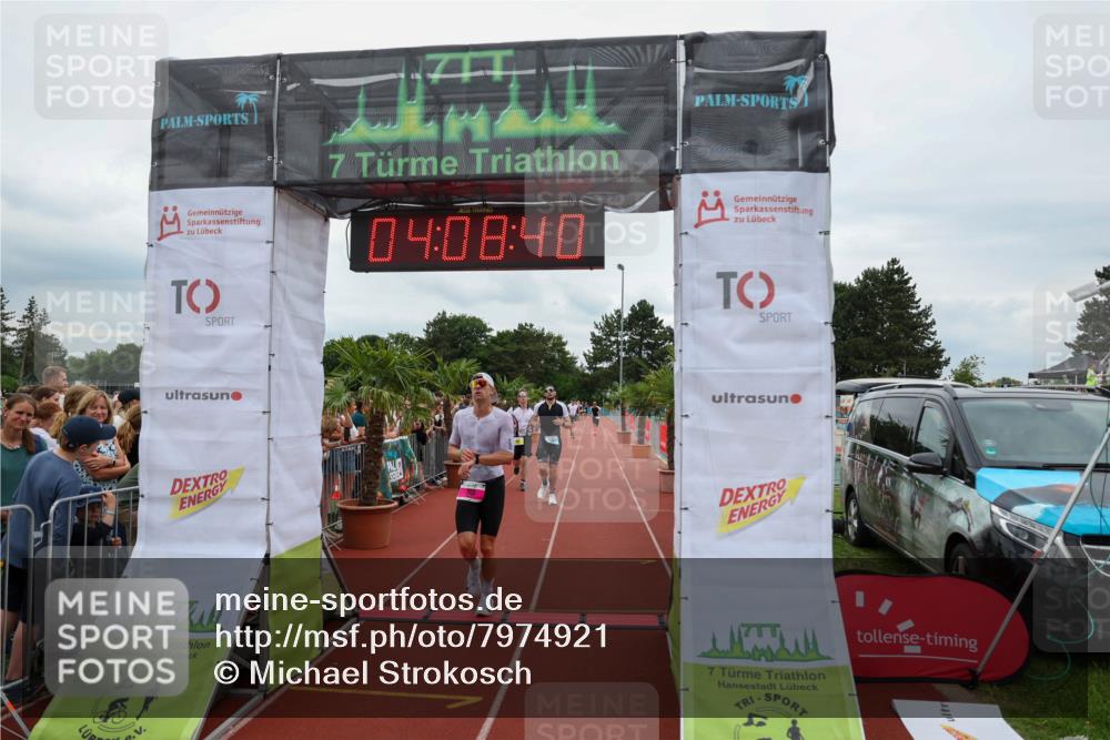 15.06.2025 - 7 Türme Triathlon Michael Strokosch http://msf.ph/oto/7974921 15.06.2025 14:08:40 Ziel 325, 375, 541, 895, 1147 meine-sportfotos.de