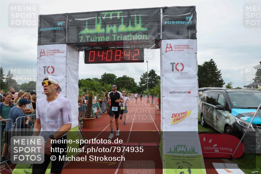 15.06.2025 - 7 Türme Triathlon Michael Strokosch http://msf.ph/oto/7974935 15.06.2025 14:08:41 Ziel 325, 375, 541, 895 meine-sportfotos.de