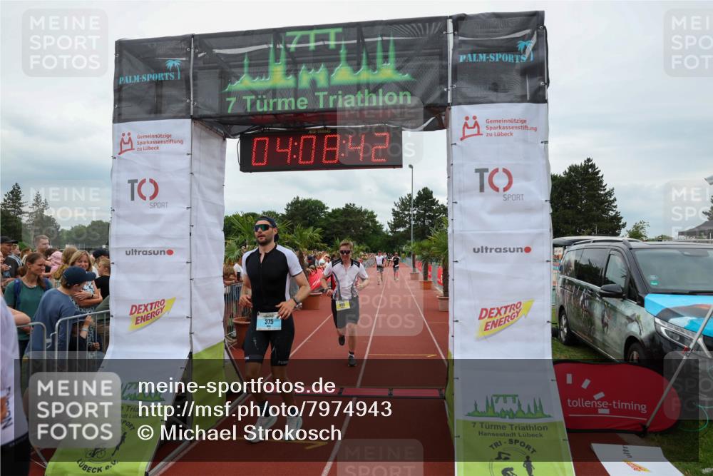 15.06.2025 - 7 Türme Triathlon Michael Strokosch http://msf.ph/oto/7974943 15.06.2025 14:08:42 Ziel 325, 375, 895 meine-sportfotos.de