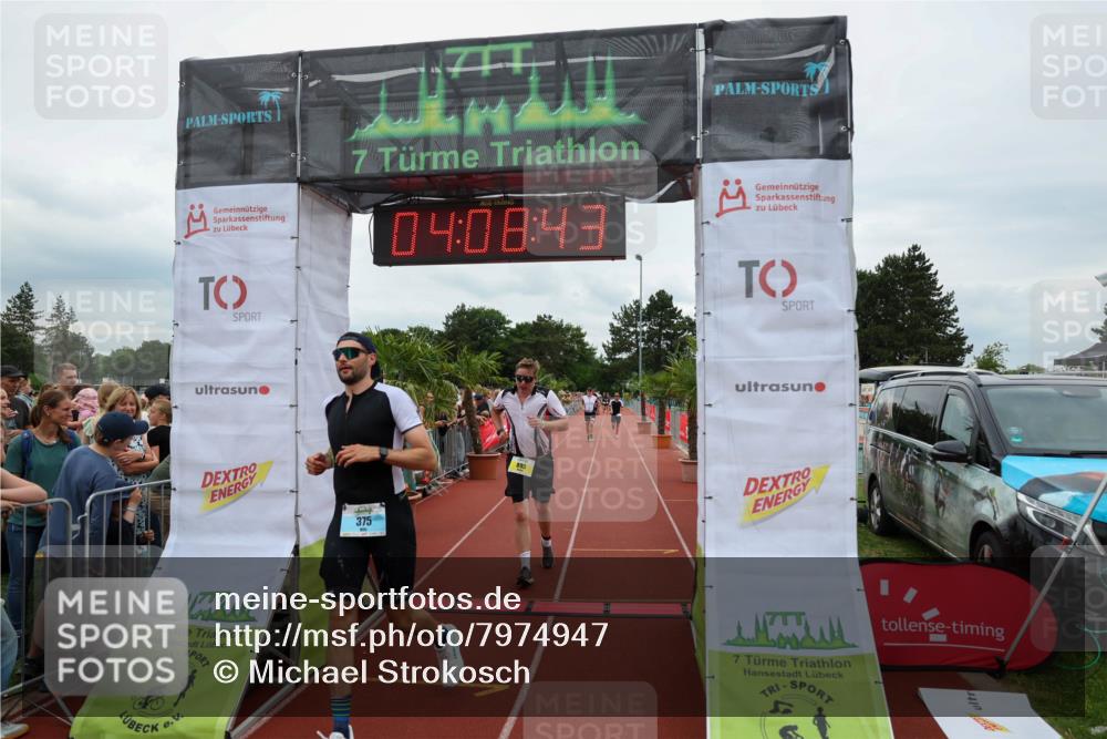 15.06.2025 - 7 Türme Triathlon Michael Strokosch http://msf.ph/oto/7974947 15.06.2025 14:08:42 Ziel 325, 375, 895 meine-sportfotos.de