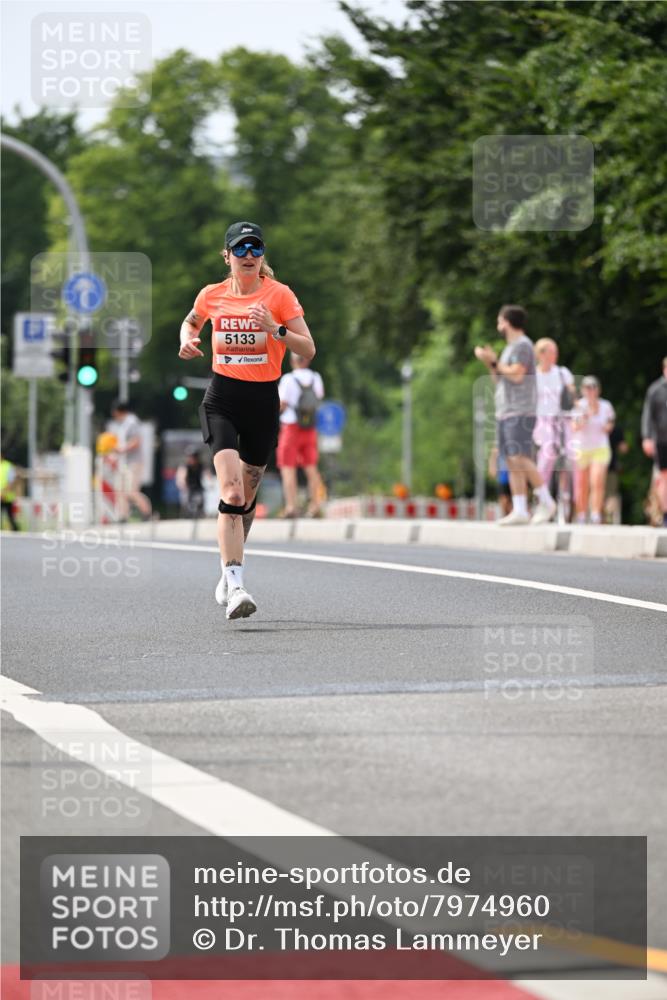 15.06.2025 - REWE Women's Run Dr. Thomas Lammeyer http://msf.ph/oto/7974960 15.06.2025 10:40:23 Laufen 5133 meine-sportfotos.de