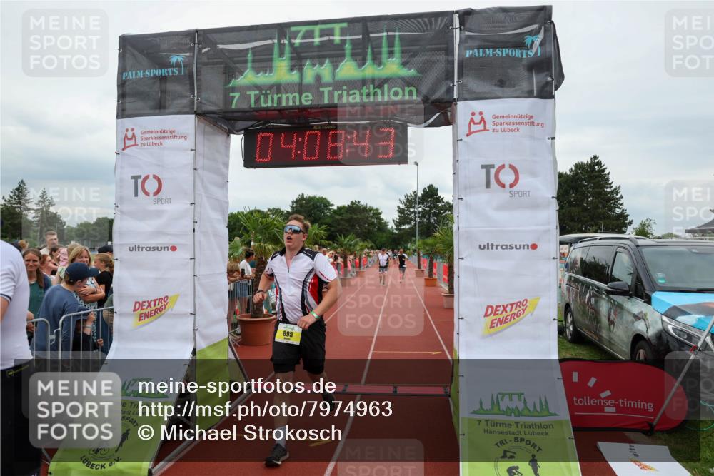 15.06.2025 - 7 Türme Triathlon Michael Strokosch http://msf.ph/oto/7974963 15.06.2025 14:08:43 Ziel 325, 375, 627, 889, 895 meine-sportfotos.de