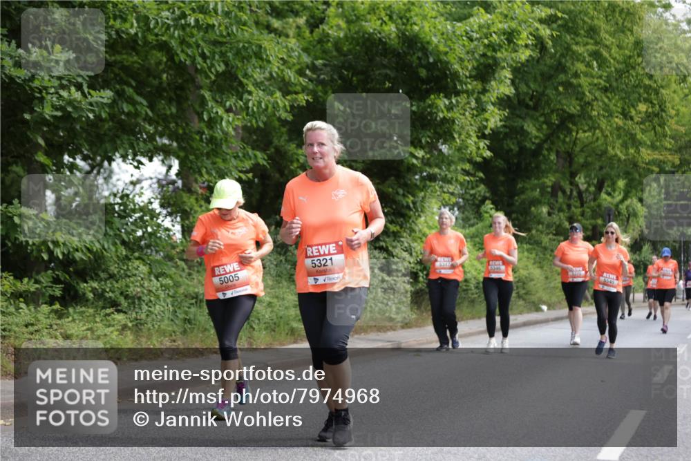 15.06.2025 - REWE Women's Run Jannik Wohlers http://msf.ph/oto/7974968 15.06.2025 10:09:47 Laufen 5005, 5321, 5347, 5346 meine-sportfotos.de