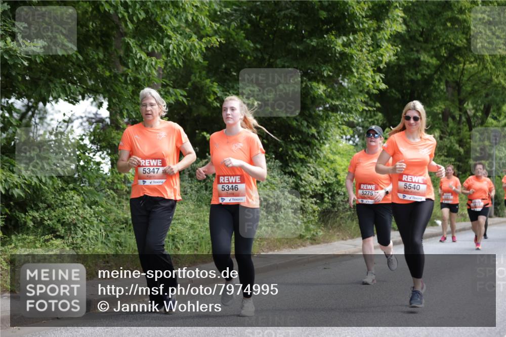 15.06.2025 - REWE Women's Run Jannik Wohlers http://msf.ph/oto/7974995 15.06.2025 10:09:50 Laufen 5347, 5346, 5540, 5275 meine-sportfotos.de