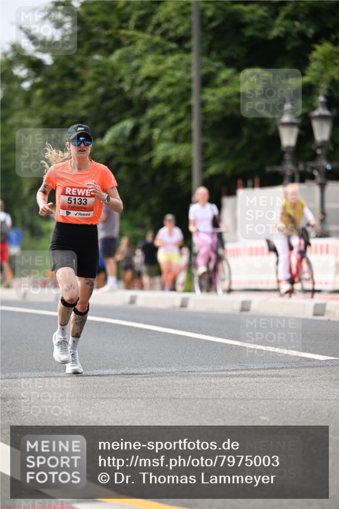 15.06.2025 - REWE Women's Run Dr. Thomas Lammeyer http://msf.ph/oto/7975003 15.06.2025 10:40:24 Laufen 5133 meine-sportfotos.de