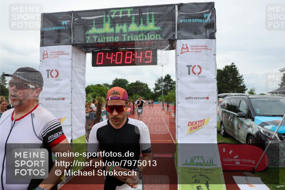 15.06.2025 - 7 Türme Triathlon Michael Strokosch http://msf.ph/oto/7975013 15.06.2025 14:08:49 Ziel 375, 583, 627, 889, 895 meine-sportfotos.de