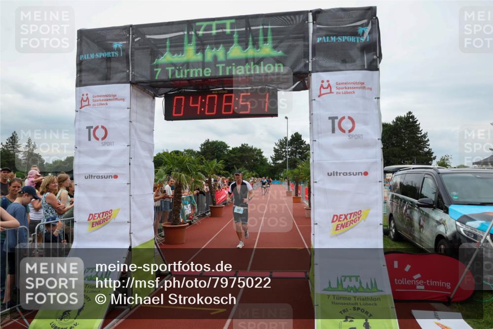 15.06.2025 - 7 Türme Triathlon Michael Strokosch http://msf.ph/oto/7975022 15.06.2025 14:08:50 Ziel 583, 627, 889, 895 meine-sportfotos.de