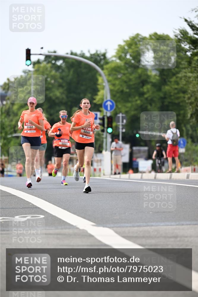 15.06.2025 - REWE Women's Run Dr. Thomas Lammeyer http://msf.ph/oto/7975023 15.06.2025 10:40:26 Laufen 5562, 5660 meine-sportfotos.de