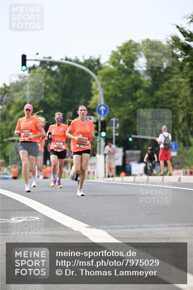 15.06.2025 - REWE Women's Run Dr. Thomas Lammeyer http://msf.ph/oto/7975029 15.06.2025 10:40:26 Laufen 5562, 5660 meine-sportfotos.de