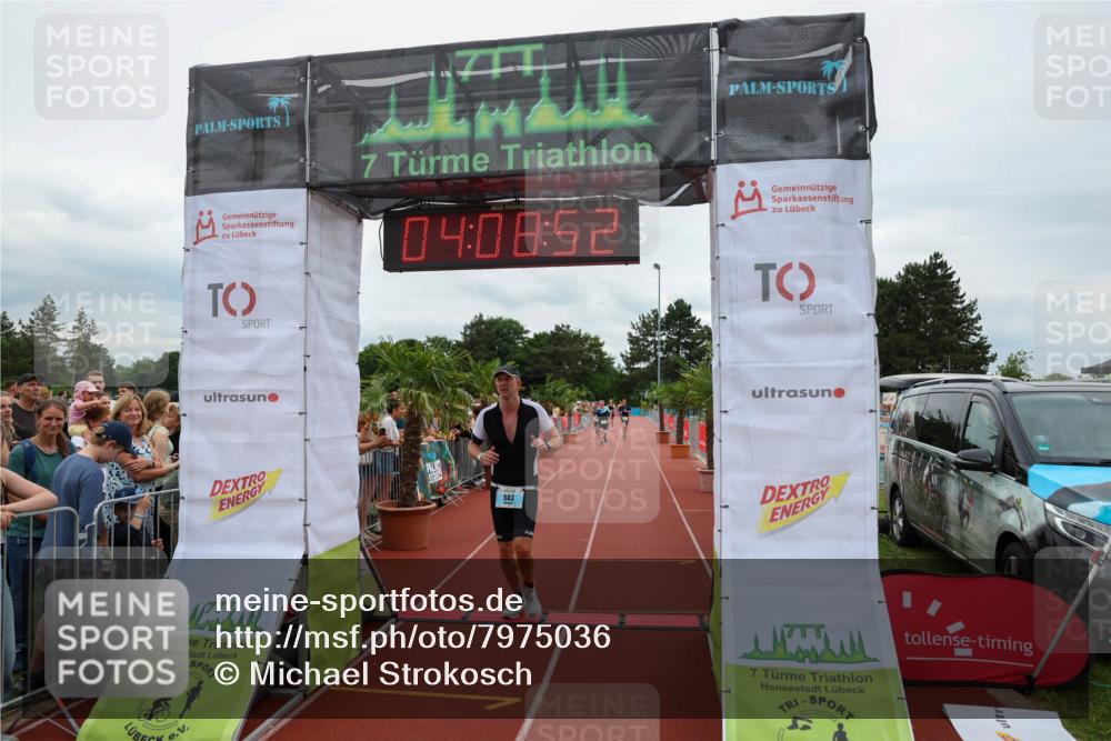 15.06.2025 - 7 Türme Triathlon Michael Strokosch http://msf.ph/oto/7975036 15.06.2025 14:08:51 Ziel 583, 627, 889 meine-sportfotos.de