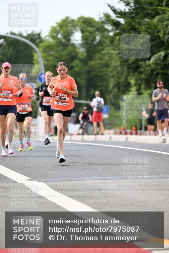 15.06.2025 - REWE Women's Run Dr. Thomas Lammeyer http://msf.ph/oto/7975087 15.06.2025 10:40:28 Laufen 5562, 5027, 5660 meine-sportfotos.de